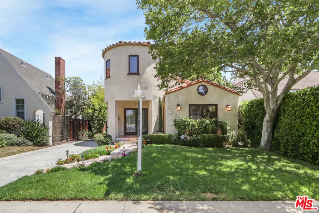 Single Family Residence for rent at 2130 Manning Avenue, Los Angeles, CA featuring 3 beds and 3 baths