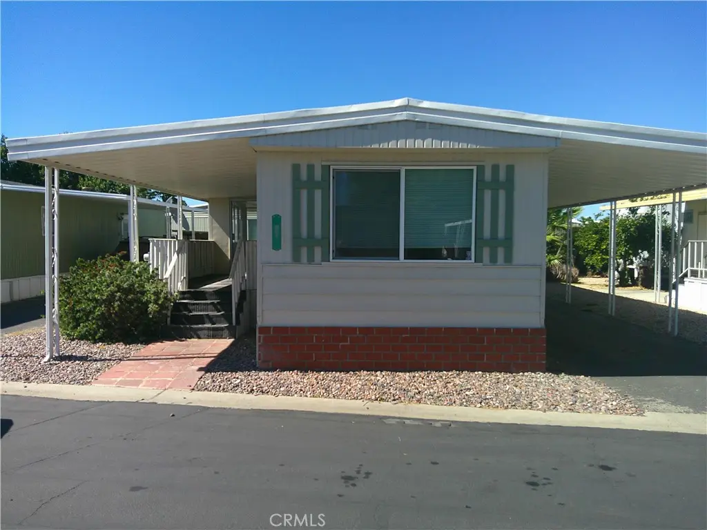 Manufactured In Park for sale at 260 N Lyon 97, Hemet, CA featuring 1 bed and 1 bath