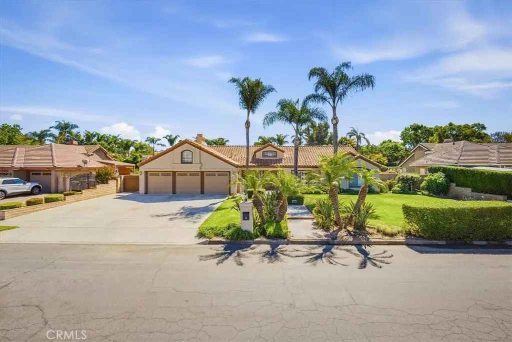 10852 Cleveland, Riverside, CA — listing photo 1