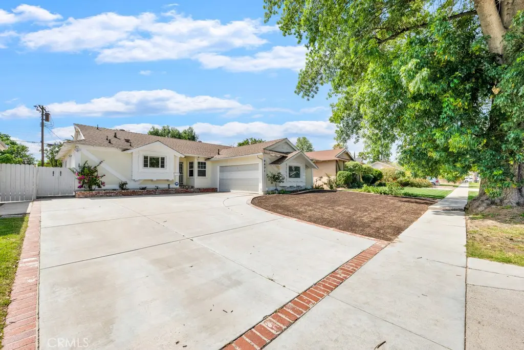 9401 Rhea, Northridge, CA — listing photo 1