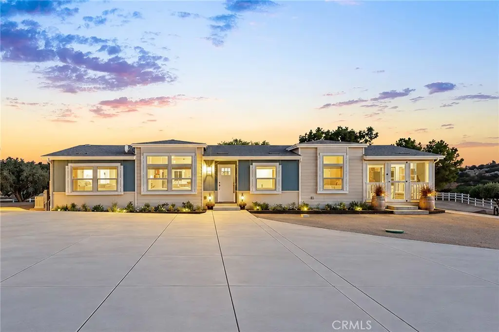 37098 Yuma, Temecula, CA — listing photo 1