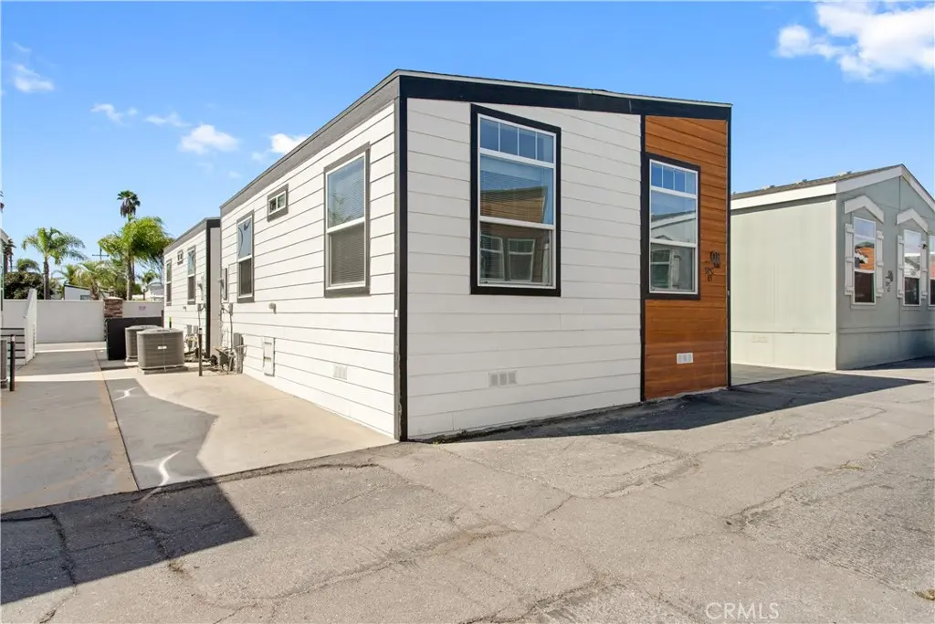 8250 Lankershim Boulevard Space 45, North Hollywood, CA — listing photo 1