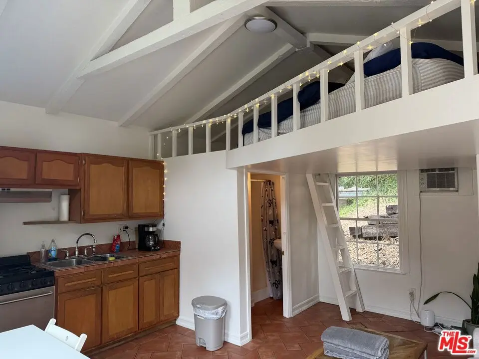 360 N Topanga Canyon Boulevard 2, Topanga, CA — listing photo 1
