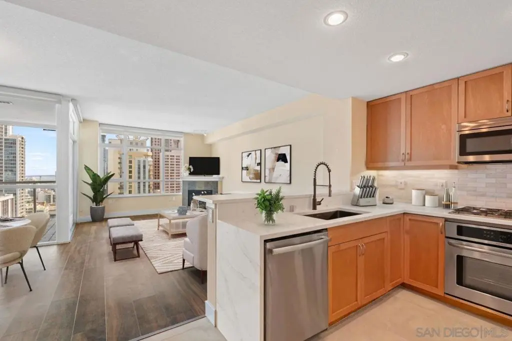 850 Beech St 1703, San Diego, CA — listing photo 1