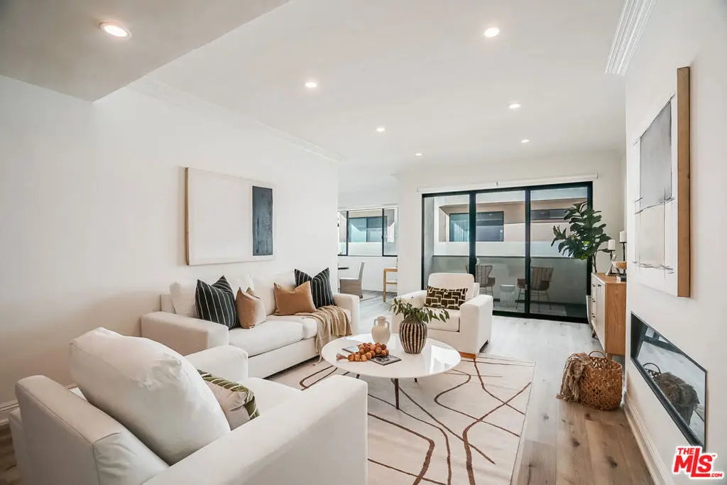 Apartment for rent at 430 N Maple Drive 203, Beverly Hills, CA featuring 2 beds and 3 baths