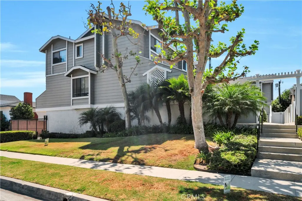 2721 Gramercy Avenue 2, Torrance, CA — listing photo 1