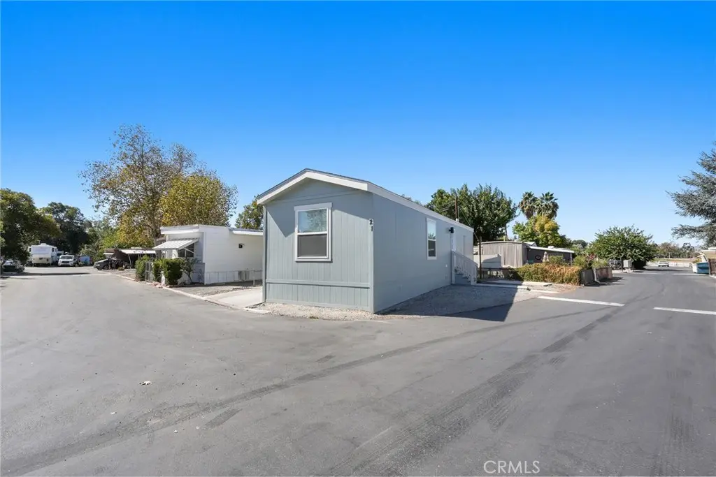 2150 S San Jacinto Avenue 21, San Jacinto, CA — listing photo 1