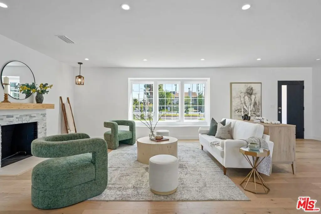 4955 Woodman Avenue, Sherman Oaks, CA — listing photo 1