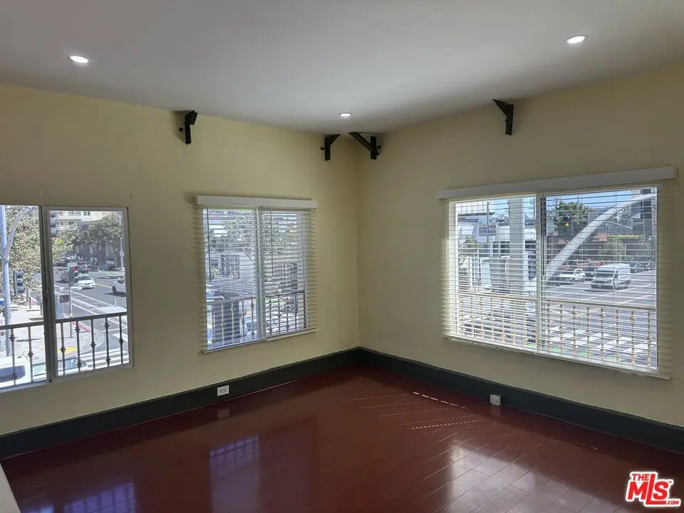 721 Broadway 2, Santa Monica, CA — listing photo 1