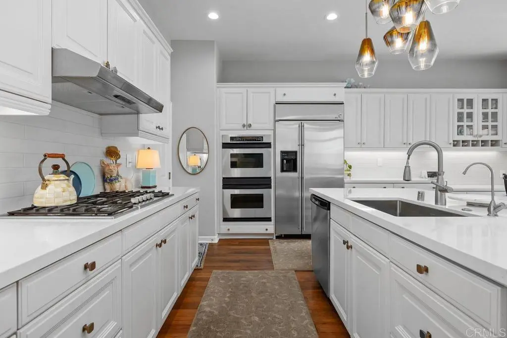 Single Family Residence for rent at 6789 AVENA Court, Carlsbad, CA featuring 2 beds and 3 baths