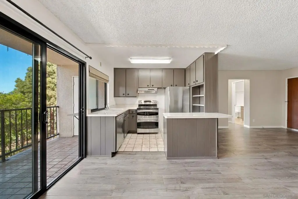 7835 Cowles Mountain Ct B18, San Diego, CA — listing photo 1