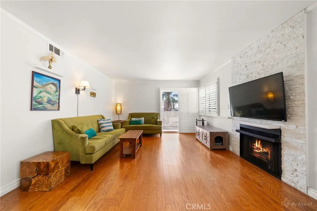 955 E. 3rd street 203, Long Beach, CA — listing photo 1