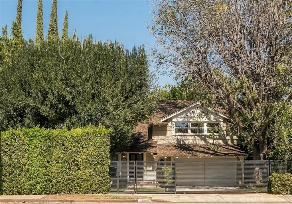 13047 Magnolia Boulevard, Sherman Oaks, CA — listing photo 1