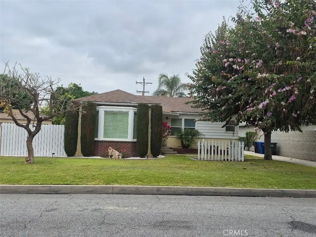 Single Family Residence for sale at 7853 Melva, Downey, CA featuring 3 beds and 2 baths
