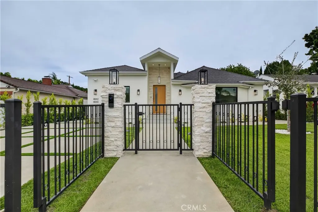 4844 Biloxi Avenue, Toluca Lake, CA — listing photo 1