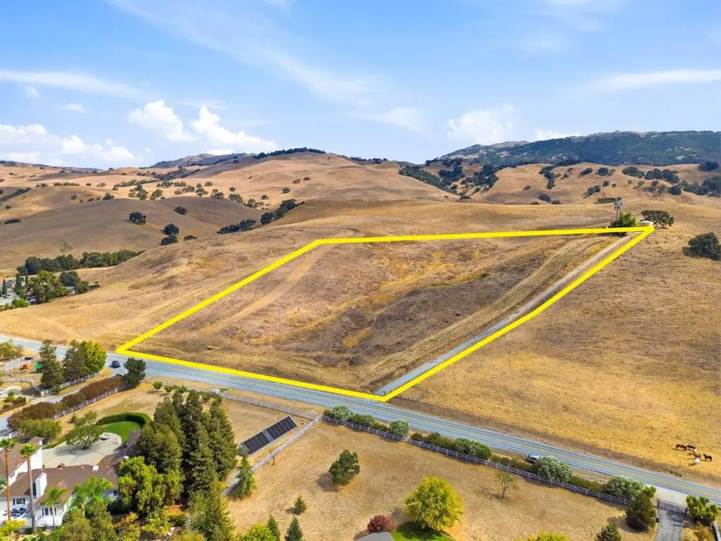 12800 New Avenue, San Martin, CA — listing photo 1