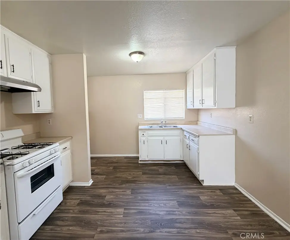407 E E C, Ontario, CA — listing photo 1