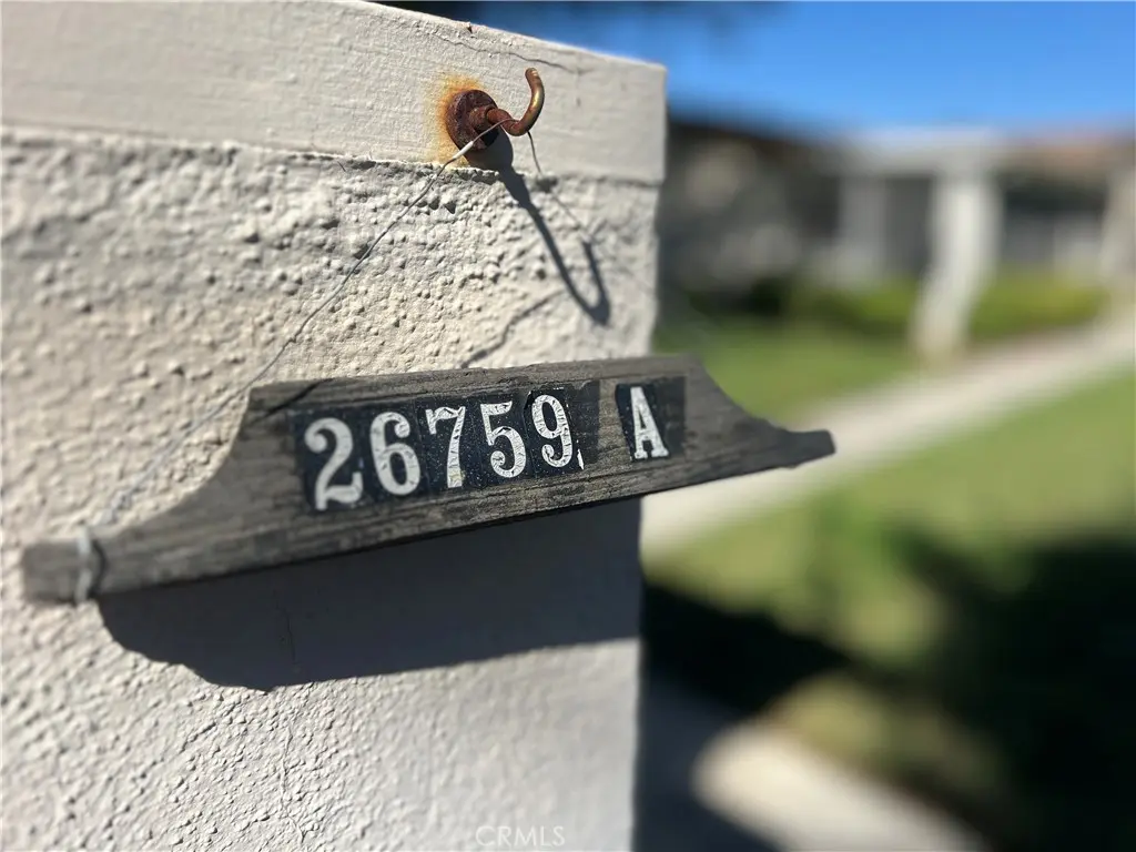 26759 Whispering Leaves, Newhall, CA — listing photo 1