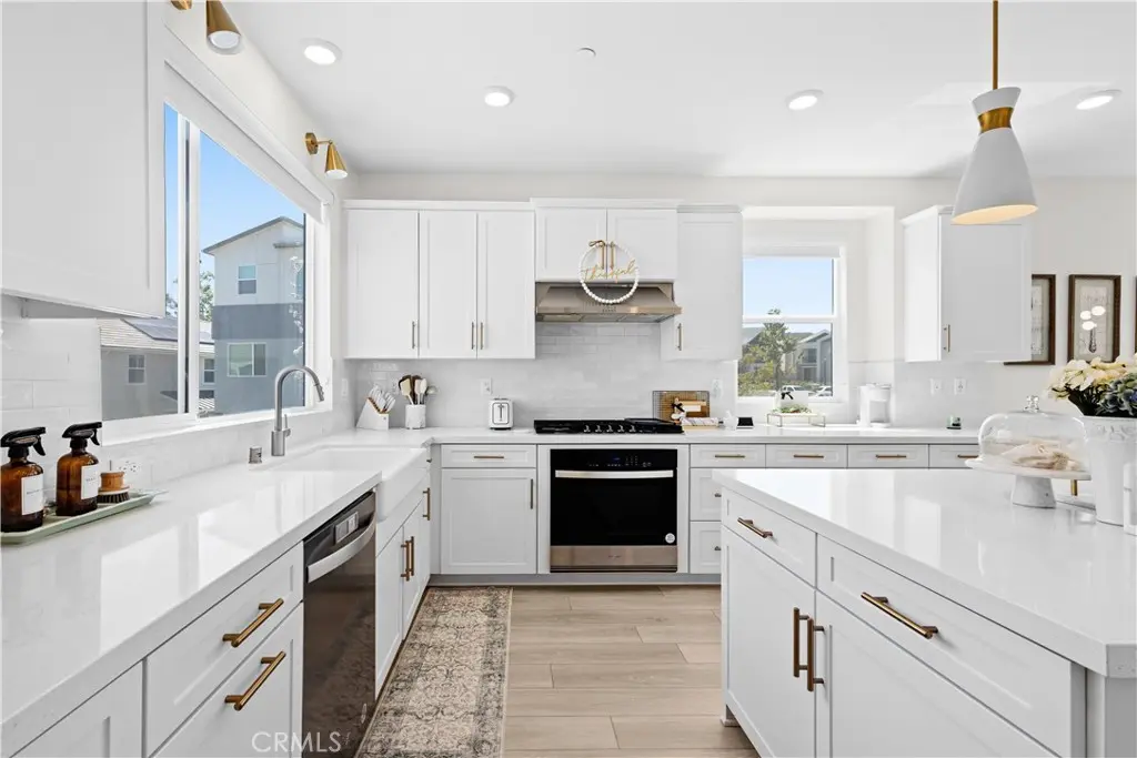 27553 Sanctuary Court, Valencia, CA — listing photo 1
