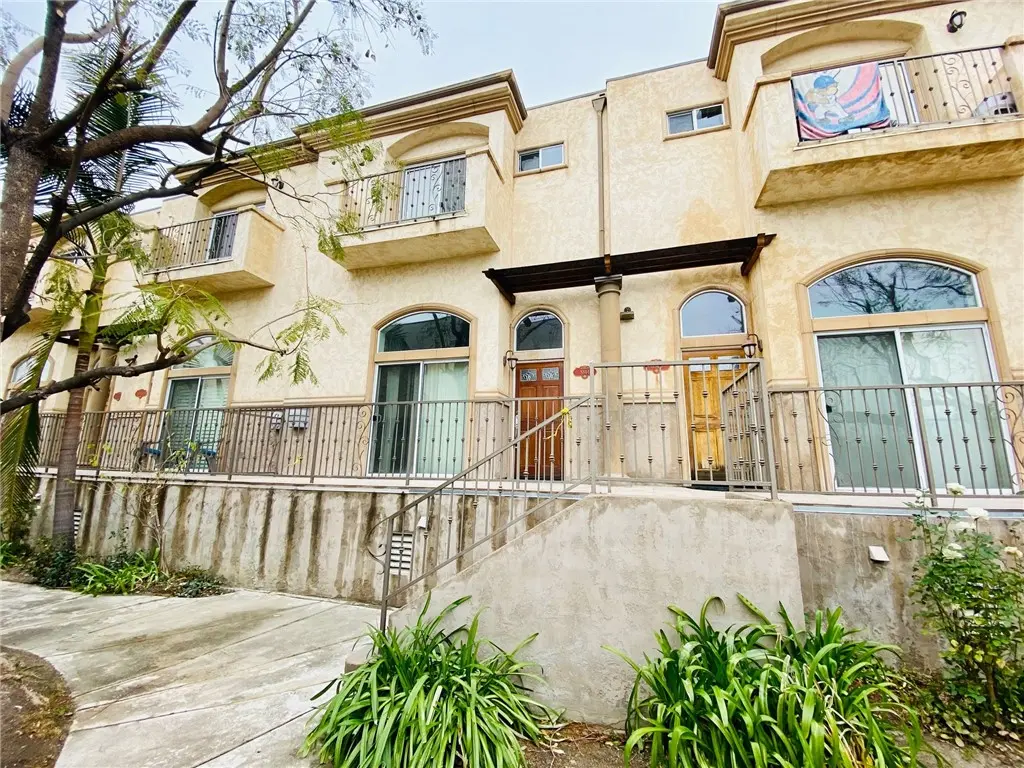 8844 Darby, Northridge, CA — listing photo 1