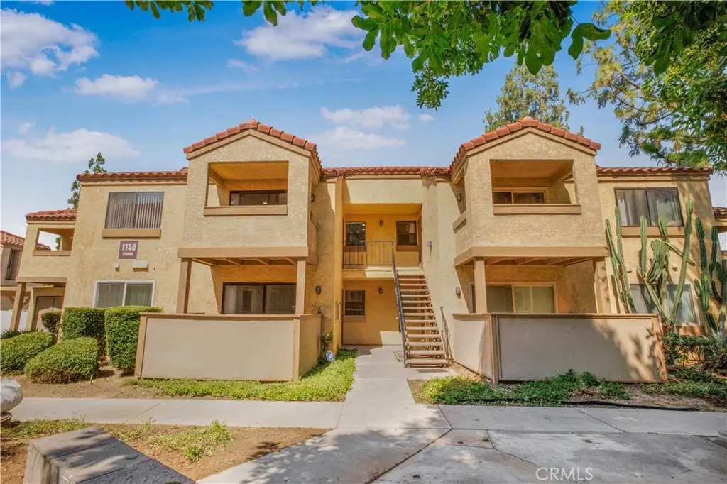 1140 W Blaine Street 202, Riverside, CA — listing photo 1