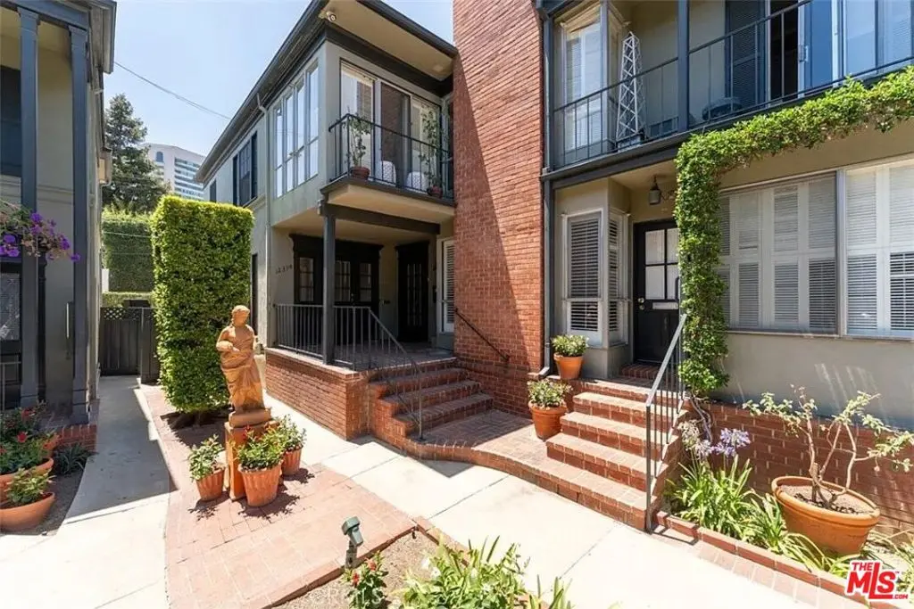 Apartment for rent at 1245 S Beverly Glen, Los Angeles, CA featuring 1 bed and 1 bath