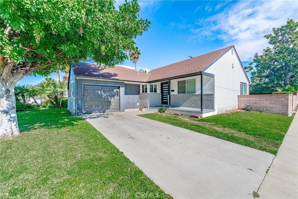 10919 Newville, Downey, CA — listing photo 1