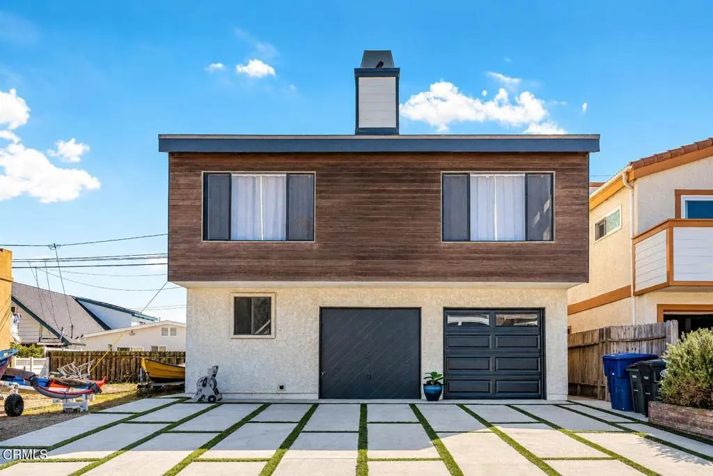 336 Hollywood Boulevard, Oxnard, CA — listing photo 1