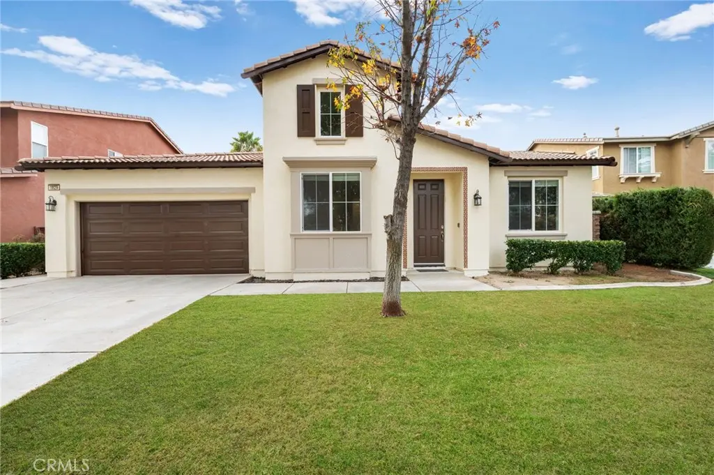 1829 Overland Court, Hemet, CA — listing photo 1