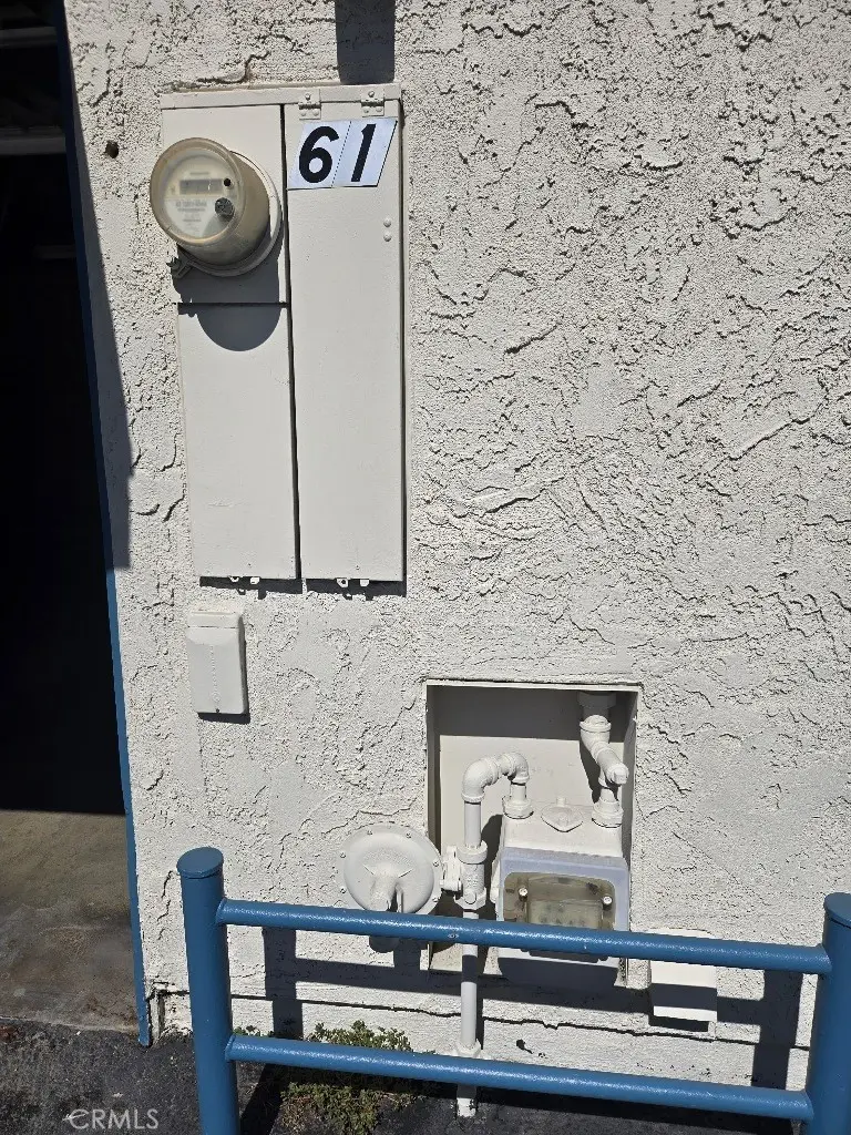 5950 Imperial, South Gate, CA — listing photo 1