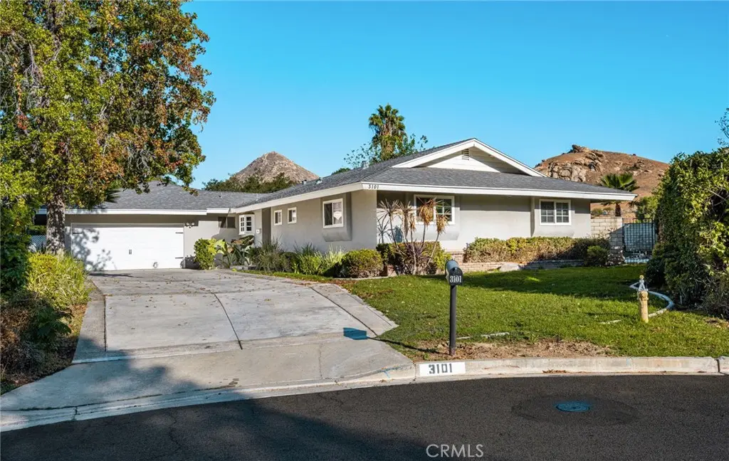 3101 Maricopa, Riverside, CA — listing photo 1