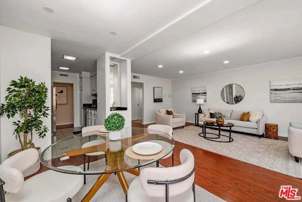 Condominium for sale at 540 Kelton Avenue 105, Los Angeles, CA featuring 2 beds and 3 baths
