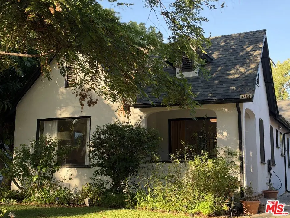 Single Family Residence for rent at 3735 Edenhurst Avenue, Los Angeles, CA featuring 3 beds and 2 baths