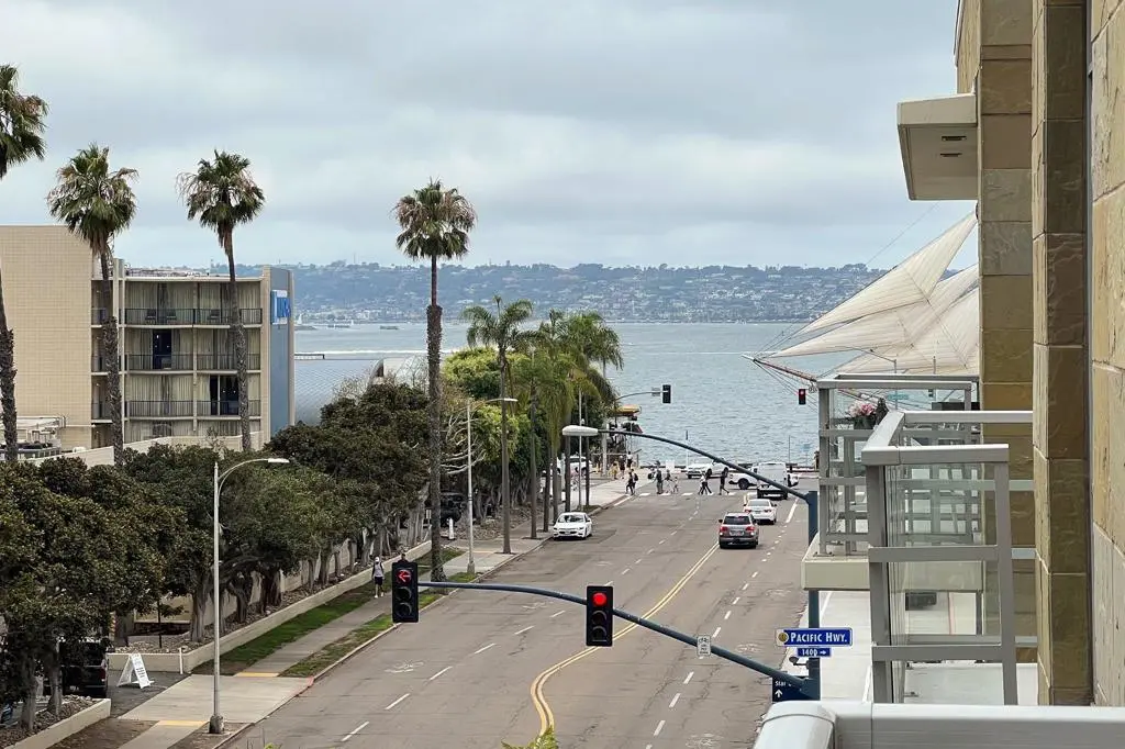 Single Family Residence for rent at 1431 Pacific Hwy 508, San Diego, CA featuring 2 beds and 2 baths