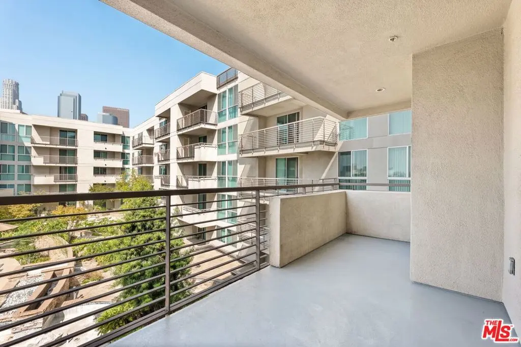 267 S San Pedro Street 320, Los Angeles, CA — listing photo 1