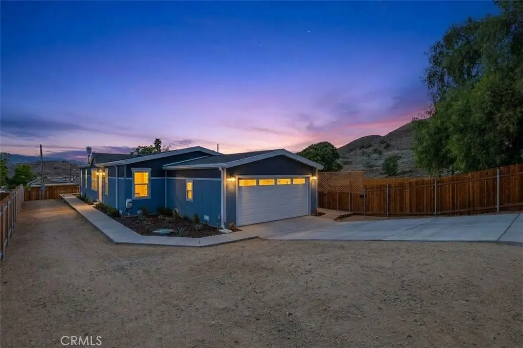 511 Lookout Street, Lake Elsinore, CA — listing photo 1