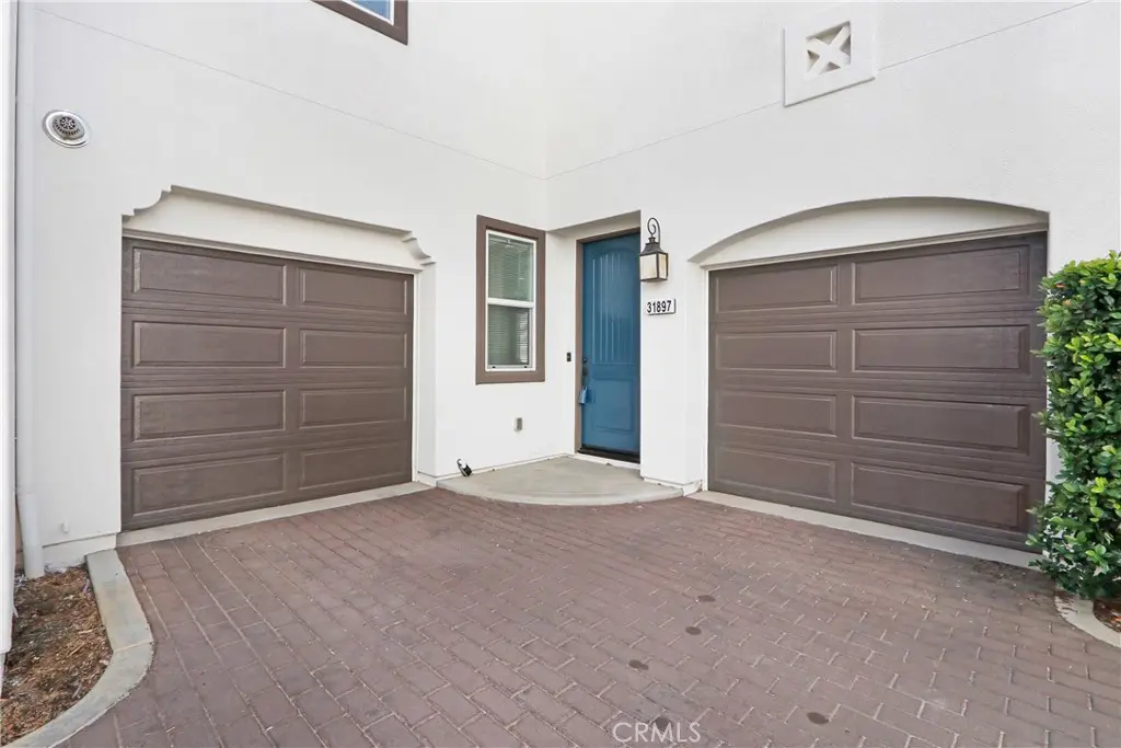 31897 Calle Luz, Temecula, CA — listing photo 1