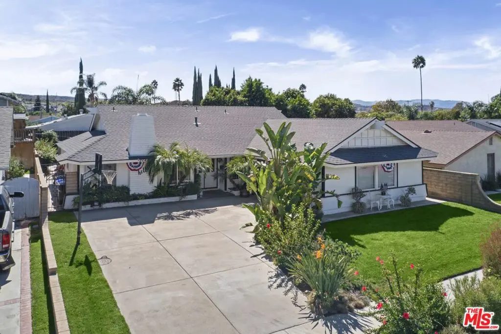 20426 Delight Street, Canyon Country, CA — listing photo 1