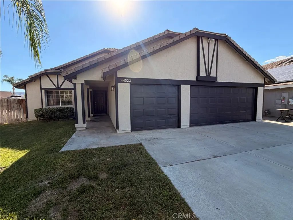 44523 Galicia, Hemet, CA — listing photo 1