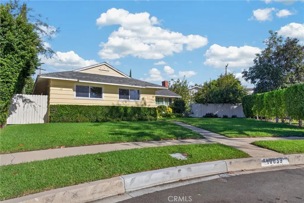 10639 Saloma, San Fernando, CA — listing photo 1