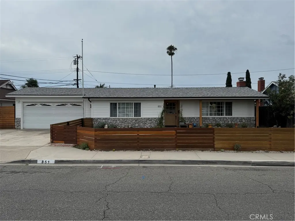 851 Saint Clair, Costa Mesa, CA — listing photo 1