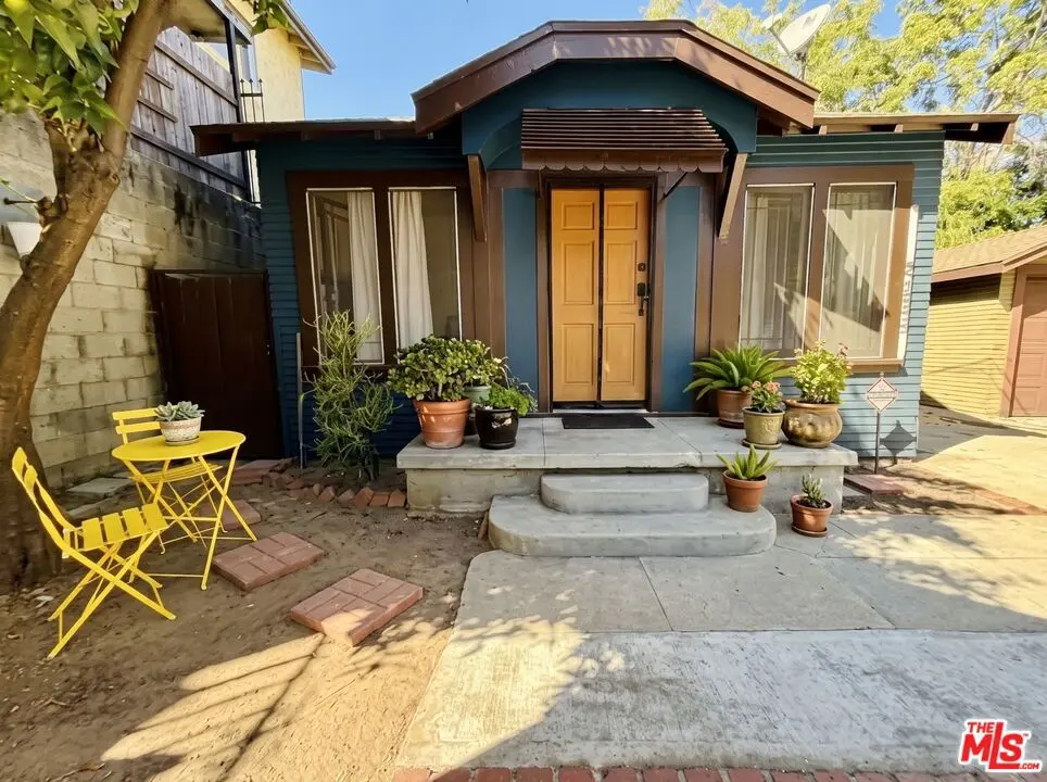 Single Family Residence for rent at 2299 Glendale Boulevard, Los Angeles, CA featuring 1 bed and 1 bath
