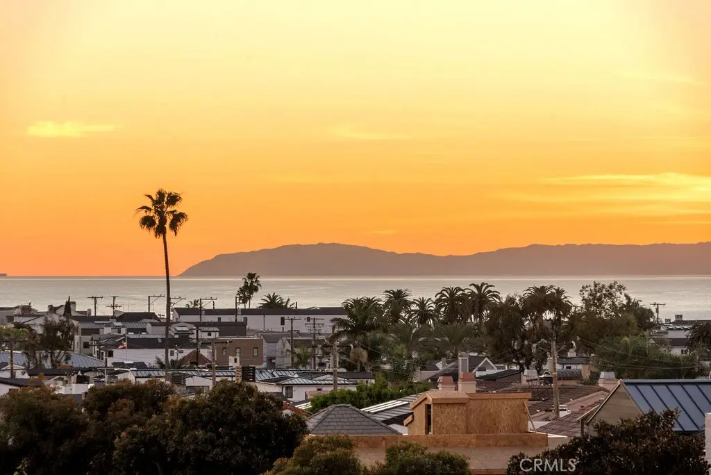 3501 Daffodil Avenue 16, Corona Del Mar, CA — listing photo 1