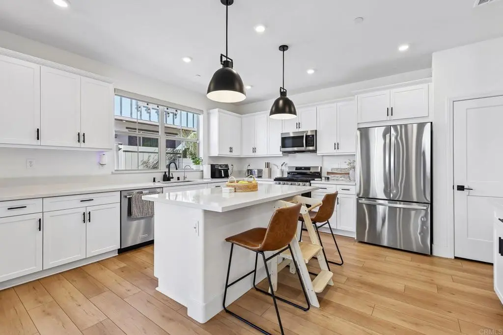 1705 Valley Oak Way, Oceanside, CA — listing photo 1