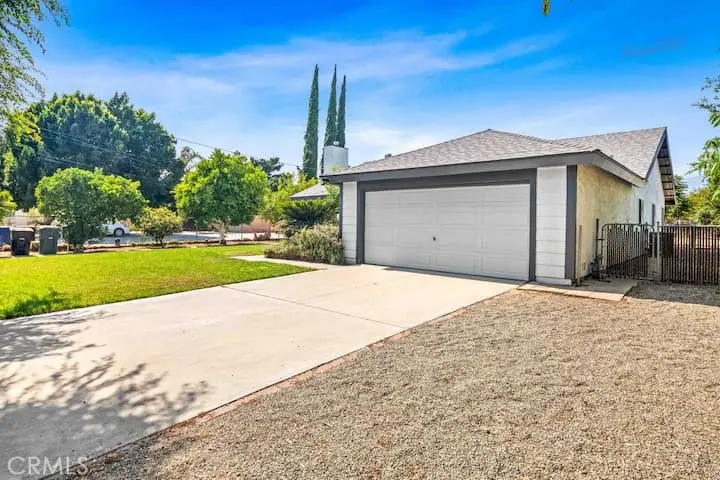 321 E Maple Street, Ontario, CA — listing photo 1