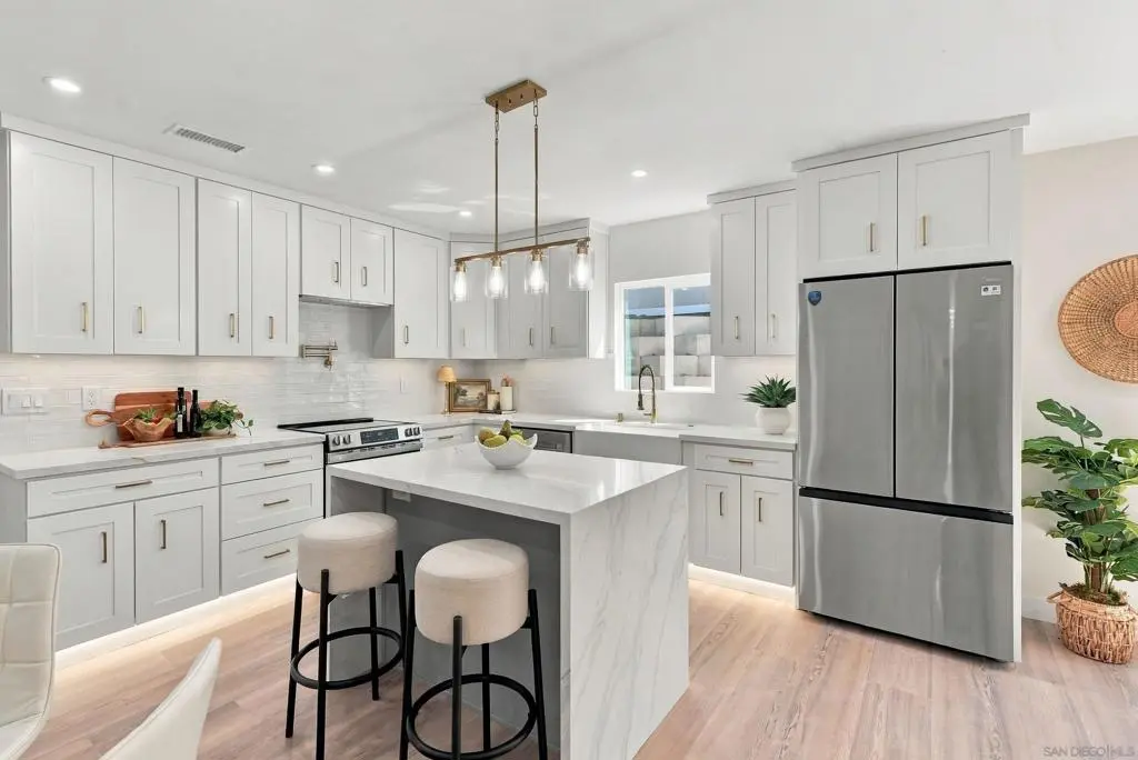 4145 Narragansett Ave, San Diego, CA — listing photo 1