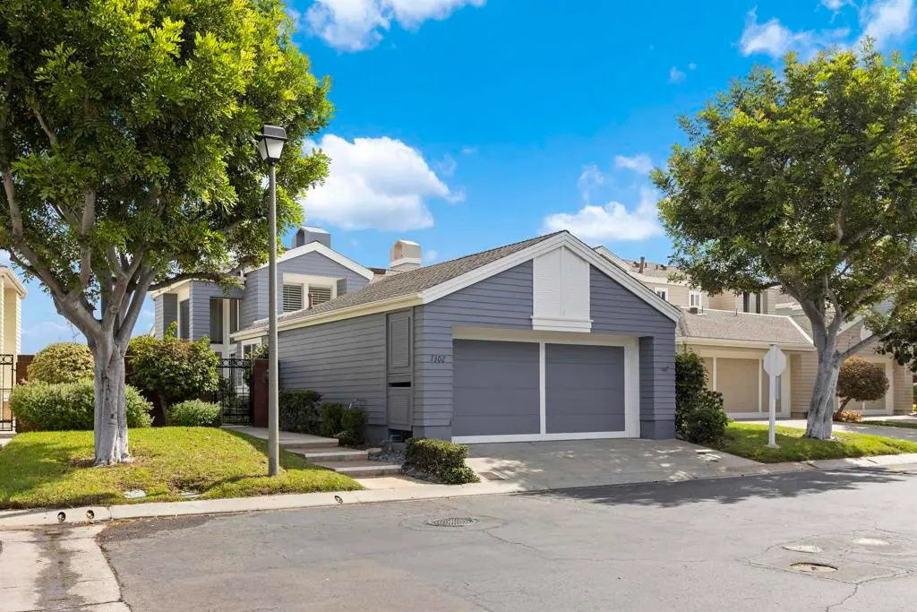 Single Family Residence for sale at 7302 Lantana Terrace, Carlsbad, CA featuring 2 beds and 2 baths
