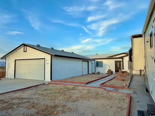 2928 Dione Drive, Thermal, CA — listing photo 1