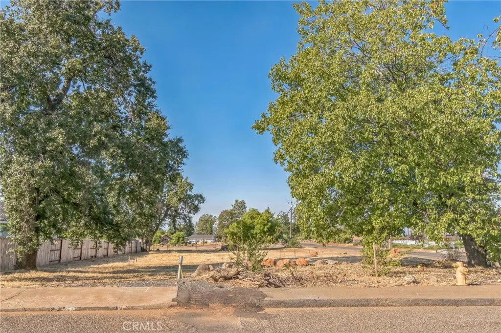 300 Starlight Court, Paradise, CA — listing photo 1