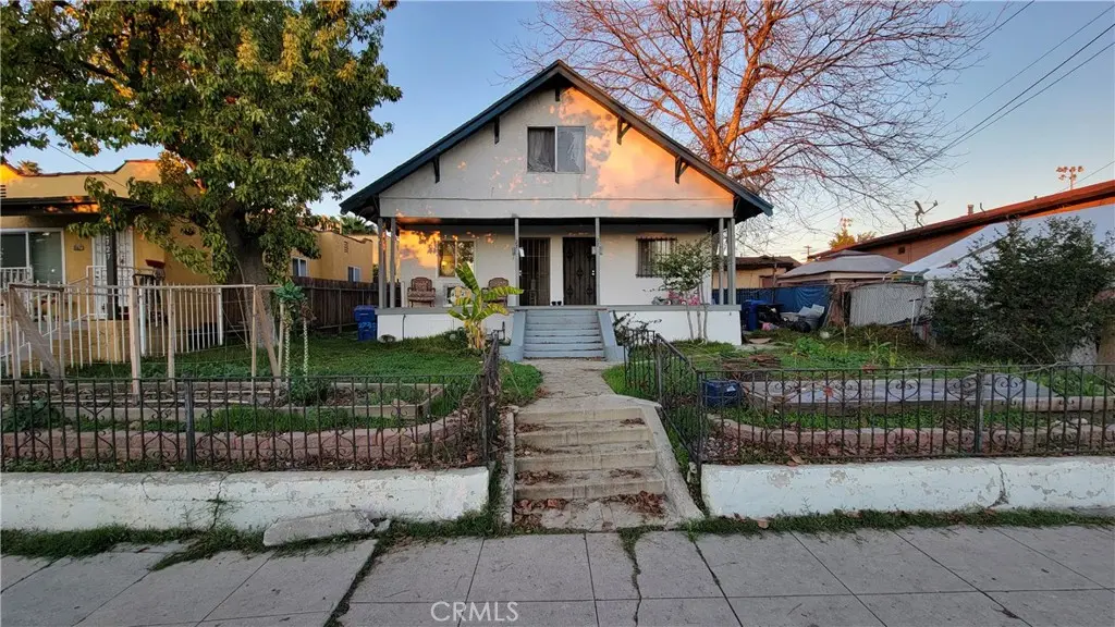 Duplex for sale at 2731 Wabash Avenue, Los Angeles, CA